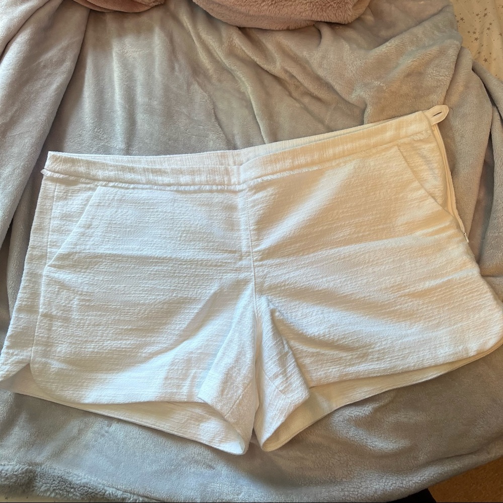 Lilly Pulitzer resort collection white shorts